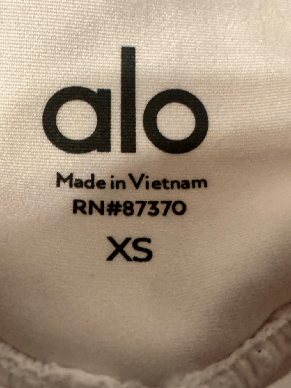 Alo Yoga Varsity Tennis Skirt XS White Pleated Skort Built In Shorts C8 - Picture 9 of 9